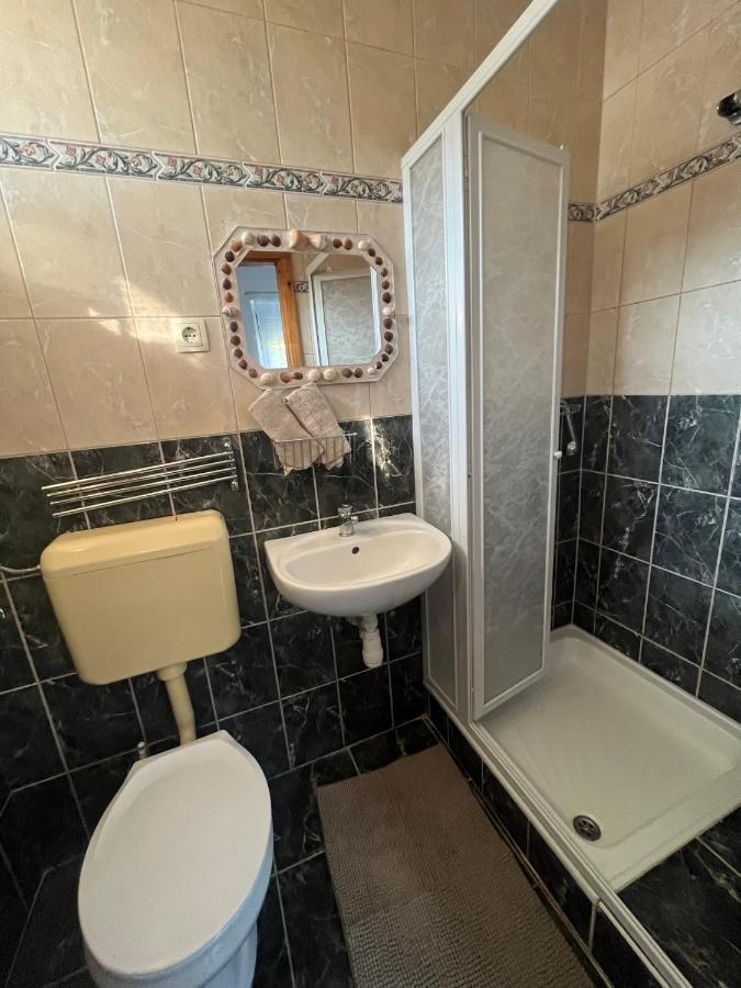 Luca Vendeghaz 1. Apartman Sárvár Zewnętrze zdjęcie